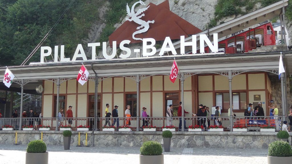 Talstation der Pilatus-Bahn in Alpnachstad