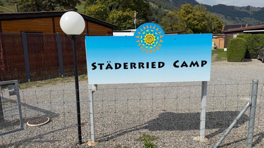 Eingangsschild des Städerried Camps